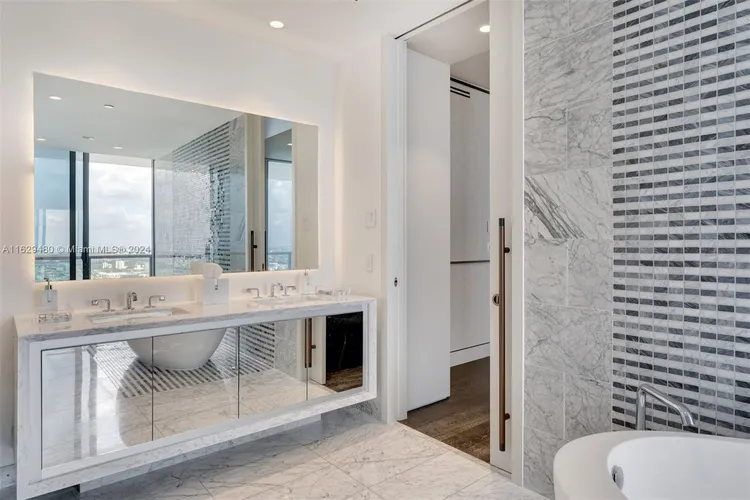 Elysee Miami #4601 image #28