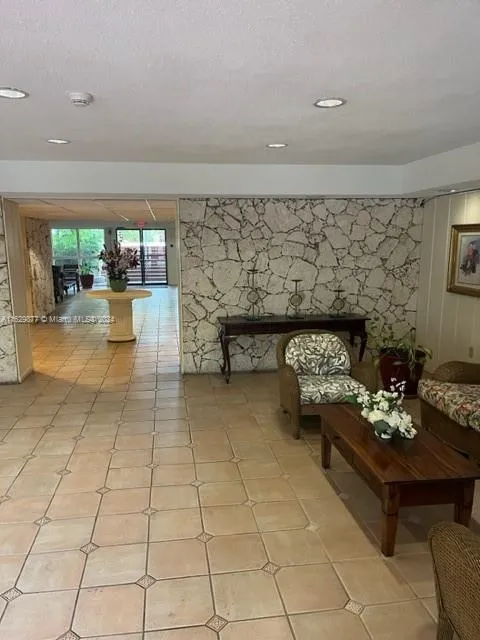 Villa Capri #331 image #17