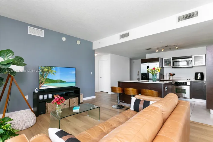 Quantum on the Bay #2211 image #10