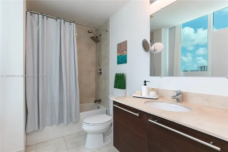 Quantum on the Bay #2211 image #20