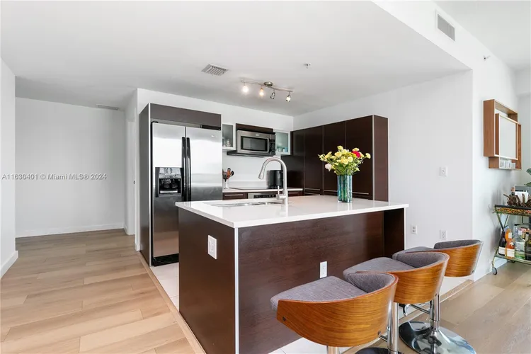 Quantum on the Bay #2211 image #6