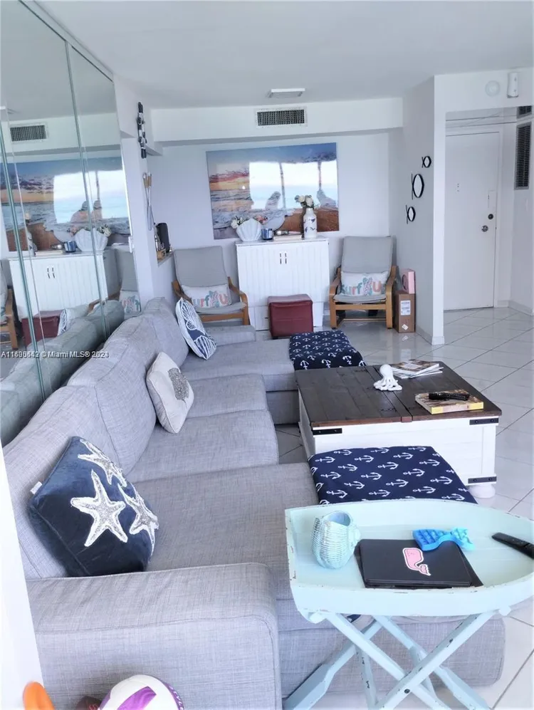 Burleigh House #1632 image #13