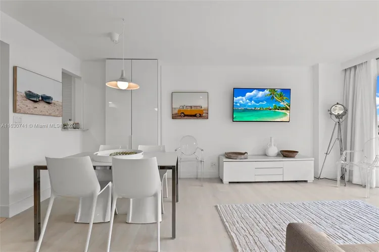 Gallery One DoubleTree #519 image #17