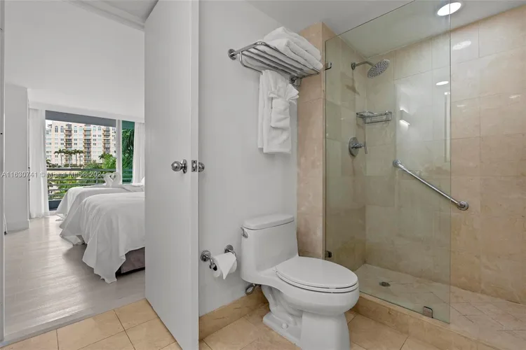 Gallery One DoubleTree #519 image #26