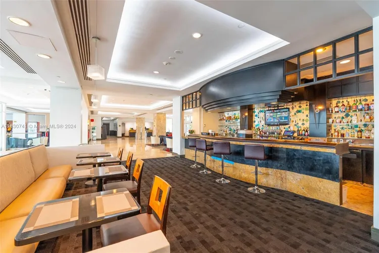 Gallery One DoubleTree #519 image #32