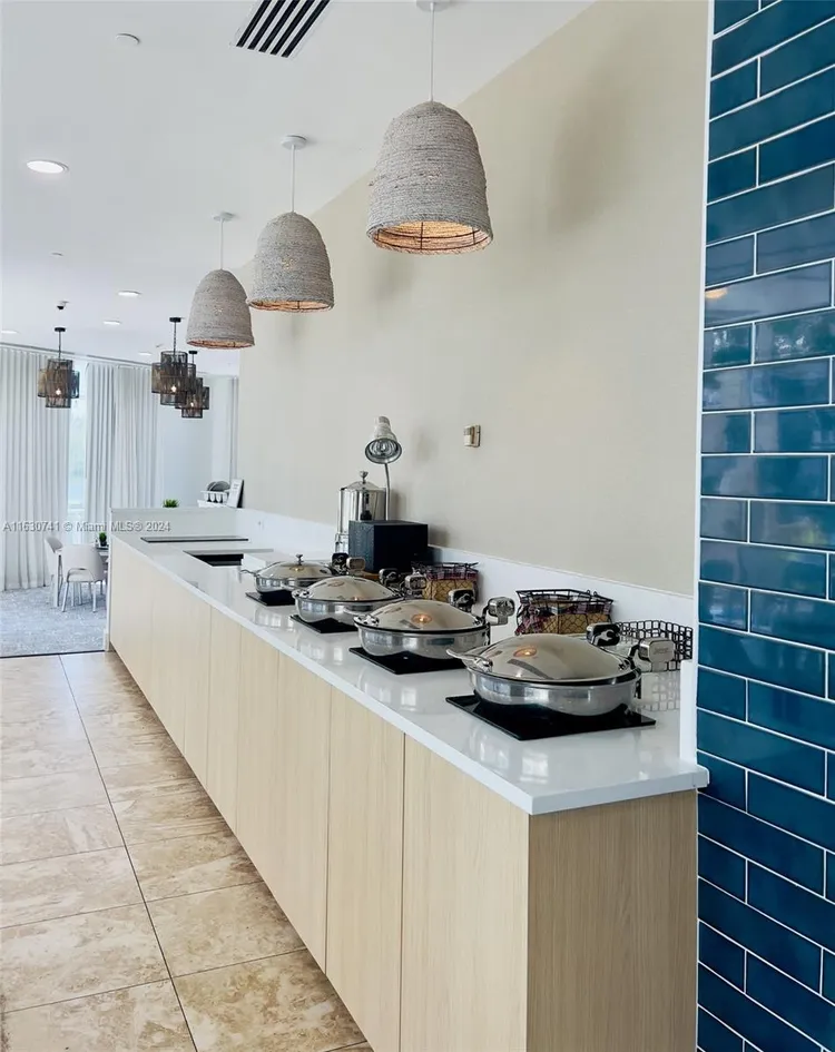 Gallery One DoubleTree #519 image #42