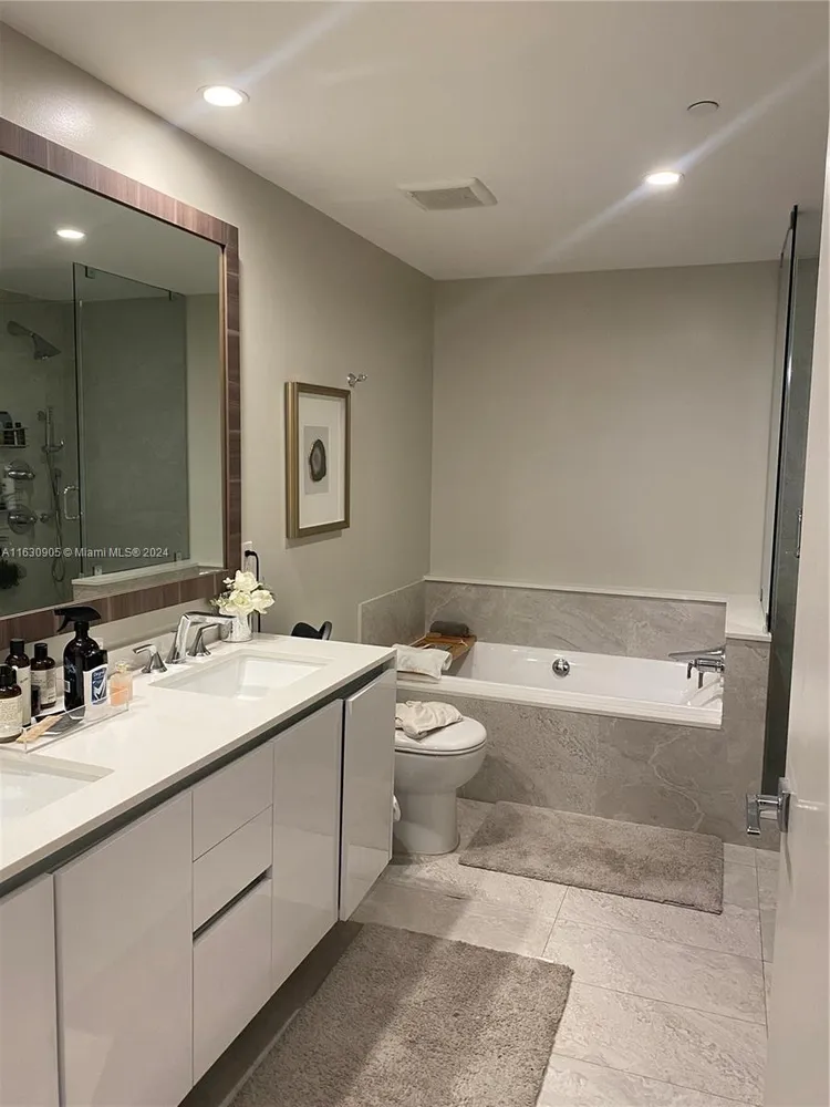 Aria on the Bay #3708 image #16