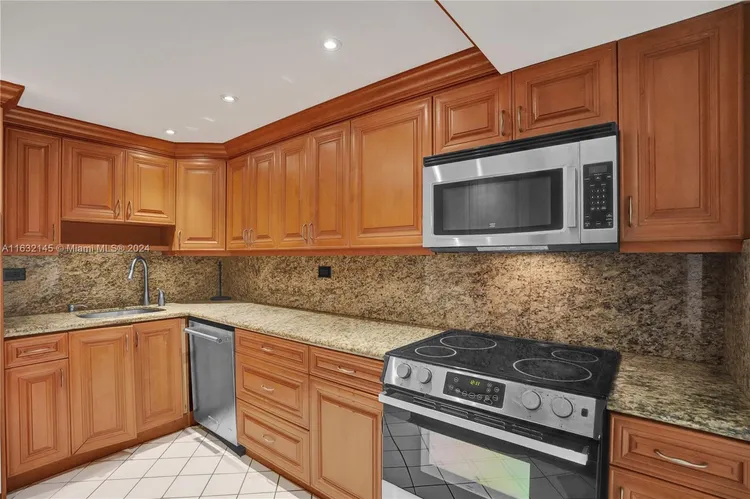 Maison Grande #408 image #18