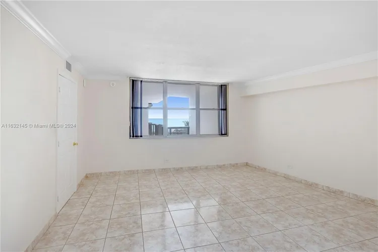 Maison Grande #408 image #24