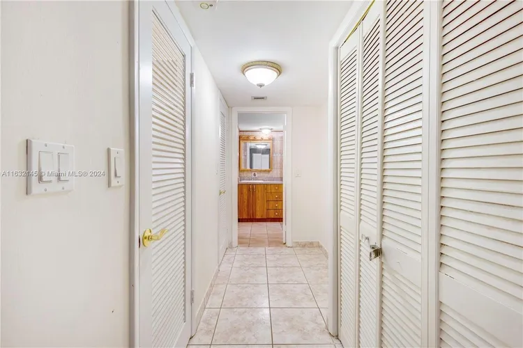 Maison Grande #408 image #29