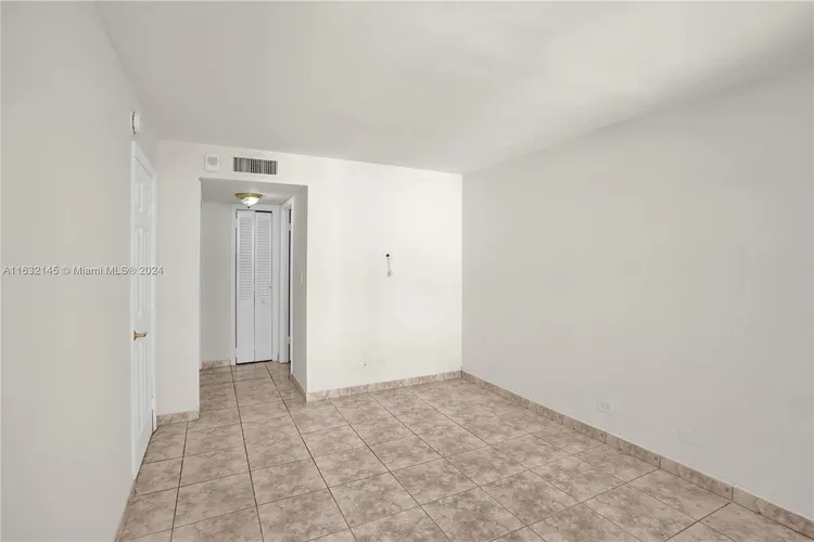 Maison Grande #408 image #40