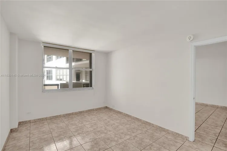 Maison Grande #408 image #42