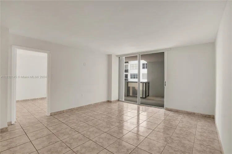 Maison Grande #408 image #45