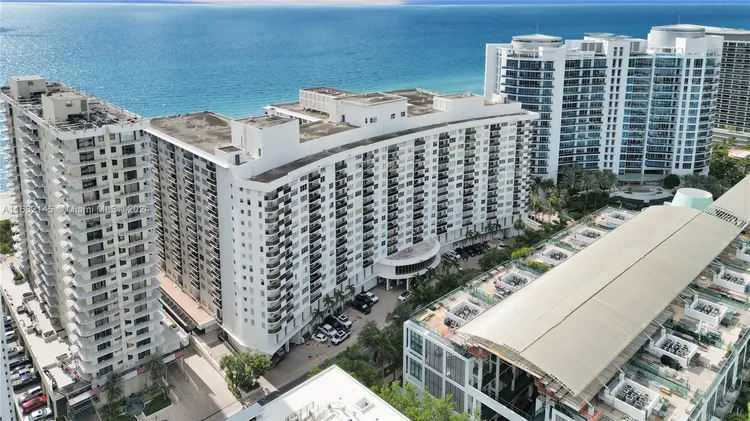 Maison Grande #408 image #52