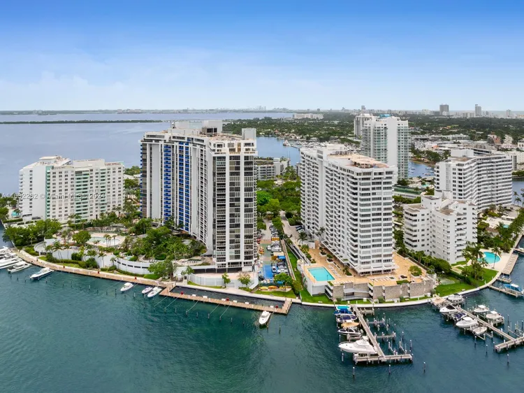 Nine Island Avenue #2105 image #11