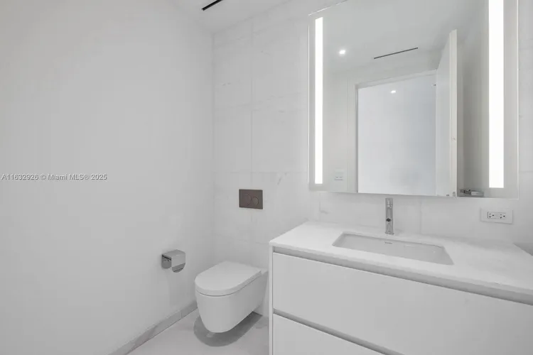 Aston Martin Residences #1902 image #15