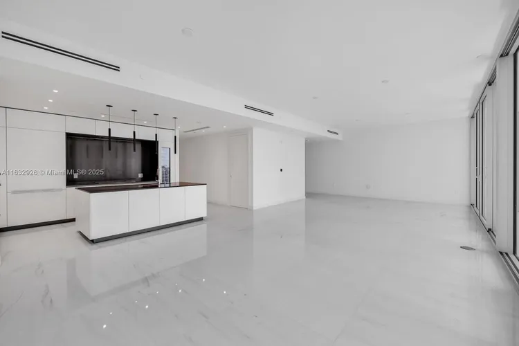 Aston Martin Residences #1902 image #20