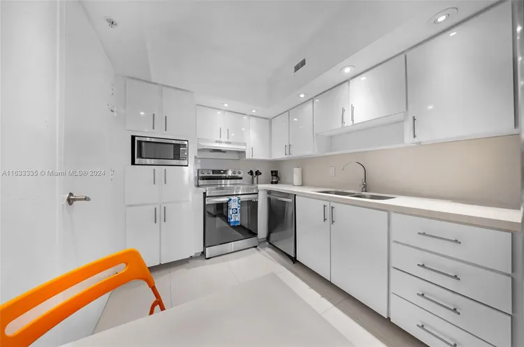 The Tides On Hollywood Beach #8O image #16