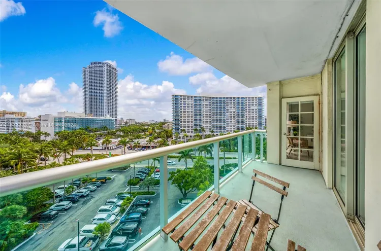 The Tides On Hollywood Beach #8O image #31