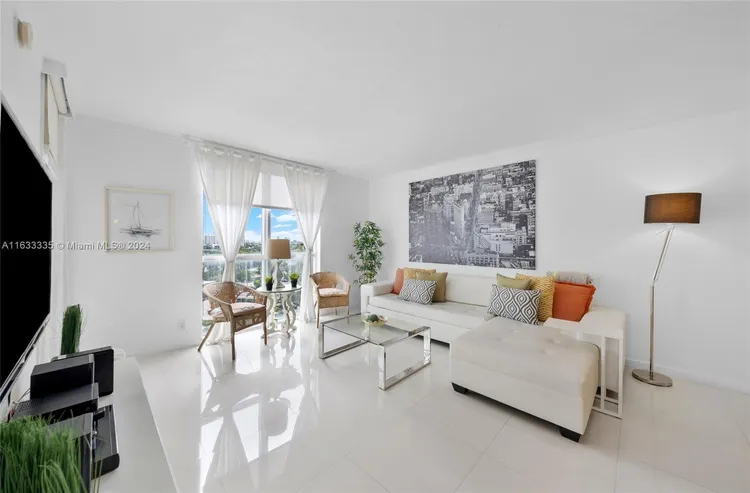 The Tides On Hollywood Beach #8O image #7