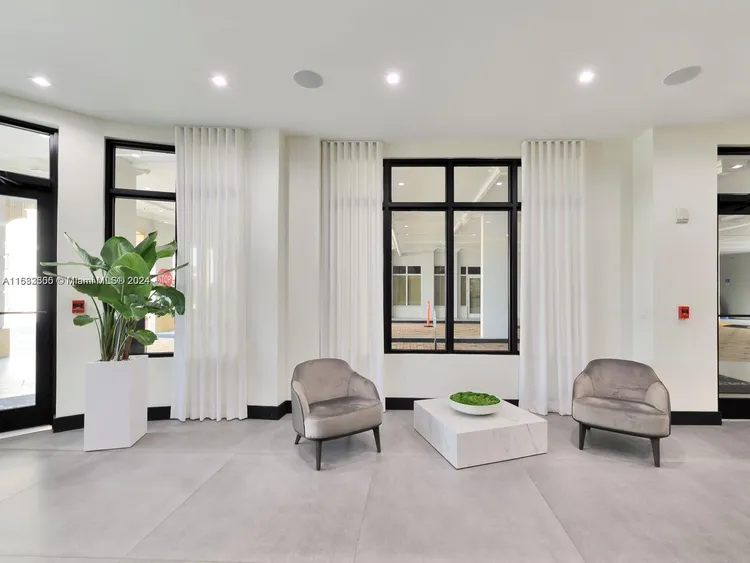 One Village Place #907 image #18