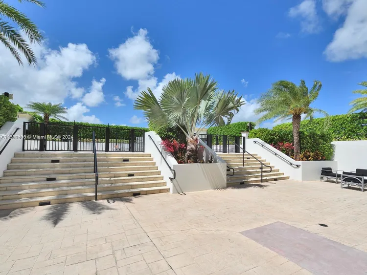 One Village Place #907 image #19