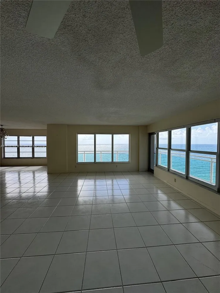 Playa Del Mar #1101 image #6