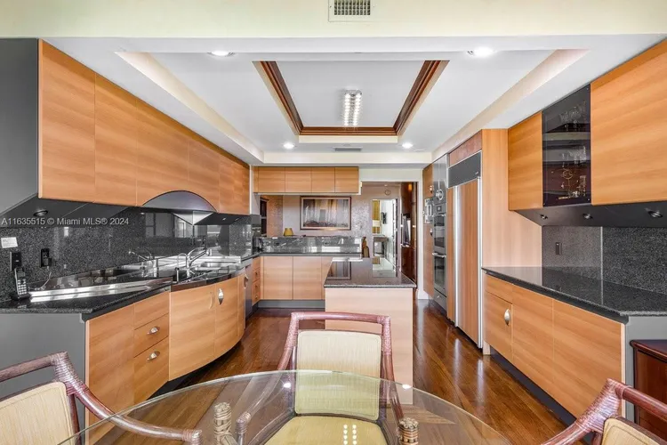 Porto Vita South Tower #1204 image #19