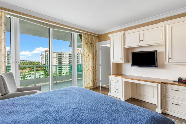 Porto Vita South Tower #1204 image #23