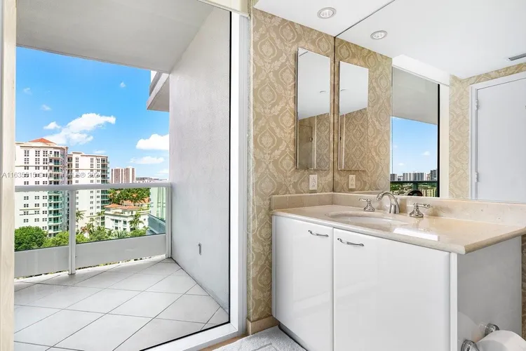 Porto Vita South Tower #1204 image #26