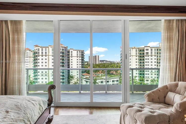 Porto Vita South Tower #1204 image #30