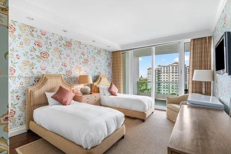 Porto Vita South Tower #1204 image #33