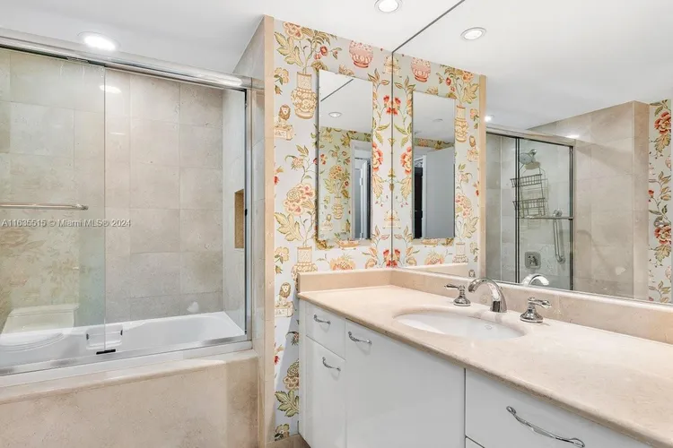 Porto Vita South Tower #1204 image #34