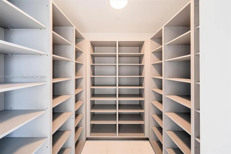 Aston Martin Residences #3001 image #12