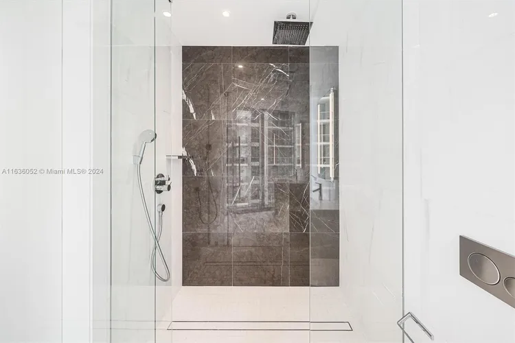 Aston Martin Residences #3001 image #18