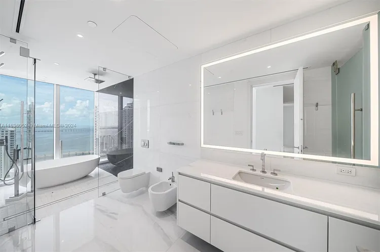 Aston Martin Residences #3001 image #23