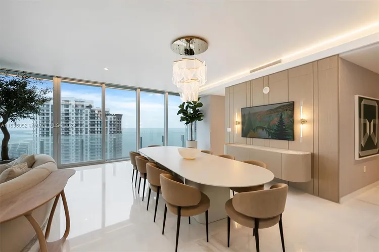 Aston Martin Residences #3001 image #7