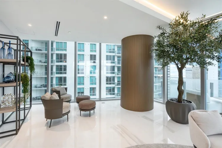 Aston Martin Residences #3001 image #9