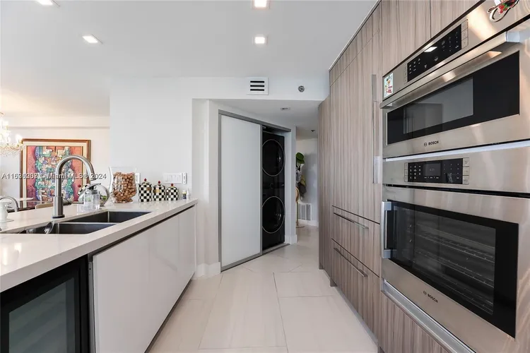 Brickell Key II #1528 image #11