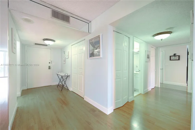 Hallmark of Hollywood #515 image #6