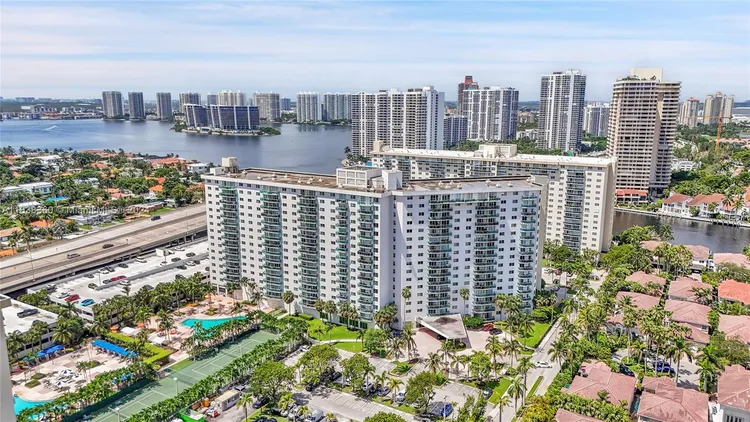 Oceanview #822 image #53