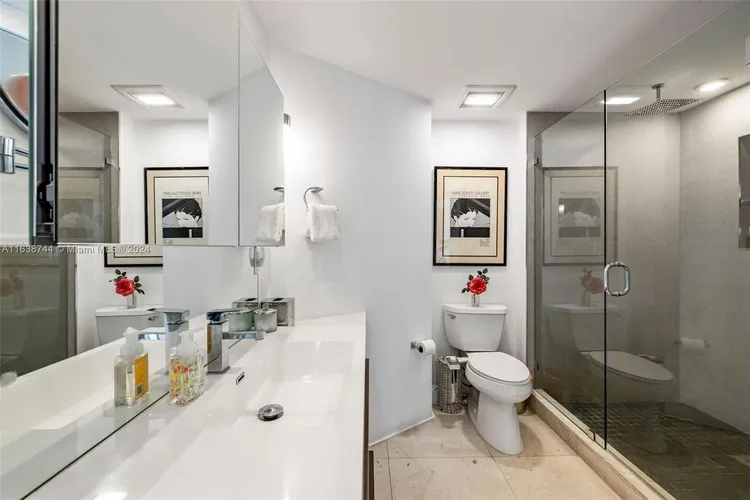 Palm Bay Towers #10W image #18