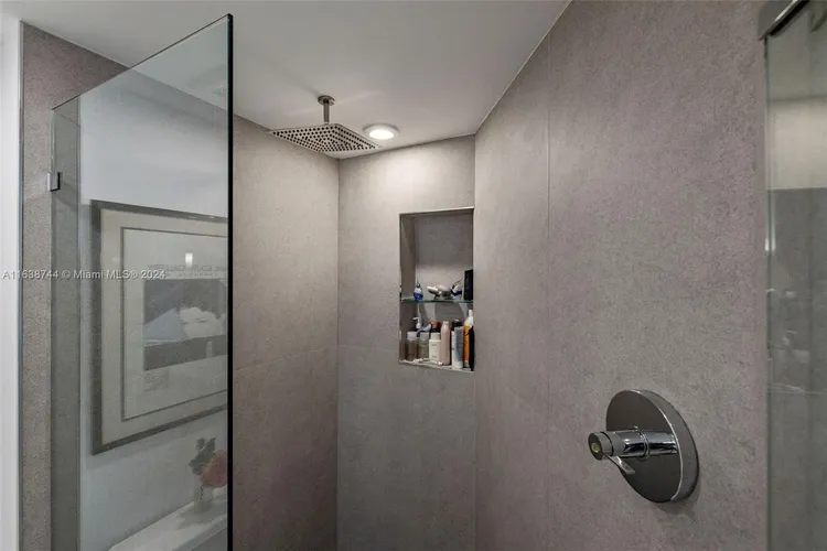 Palm Bay Towers #10W image #19