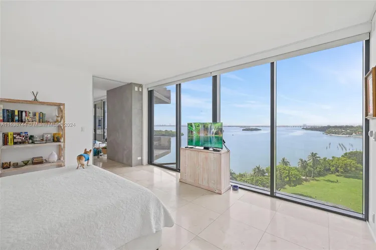 Palm Bay Towers #10W image #23