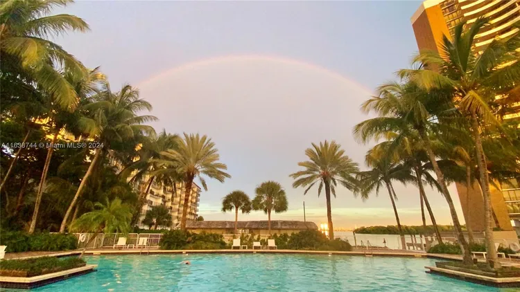 Palm Bay Towers #10W image #32