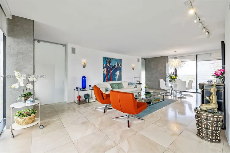 Palm Bay Towers #10W image #7