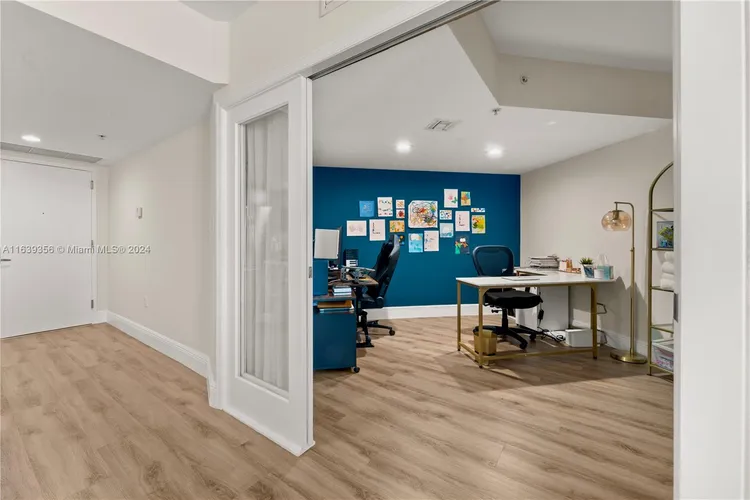 Metropolis at Dadeland #1706 image #16