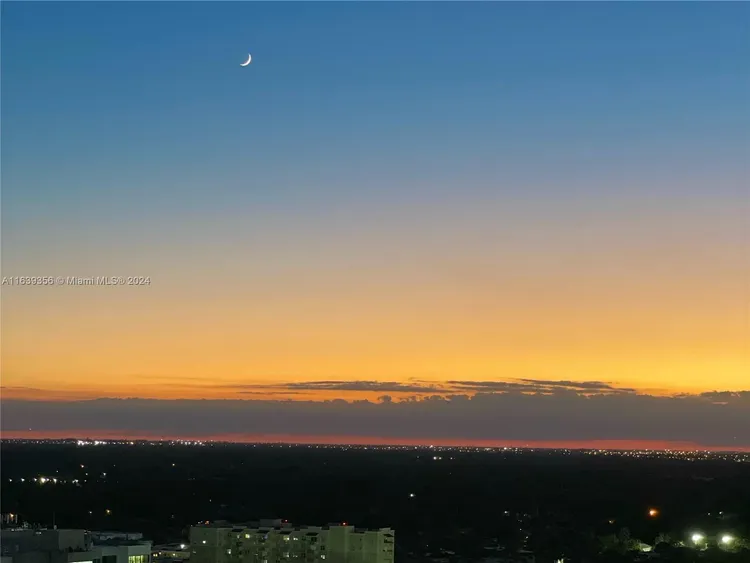 Metropolis at Dadeland #1706 image #21