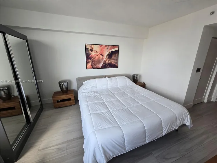 One Miami #3719 image #23