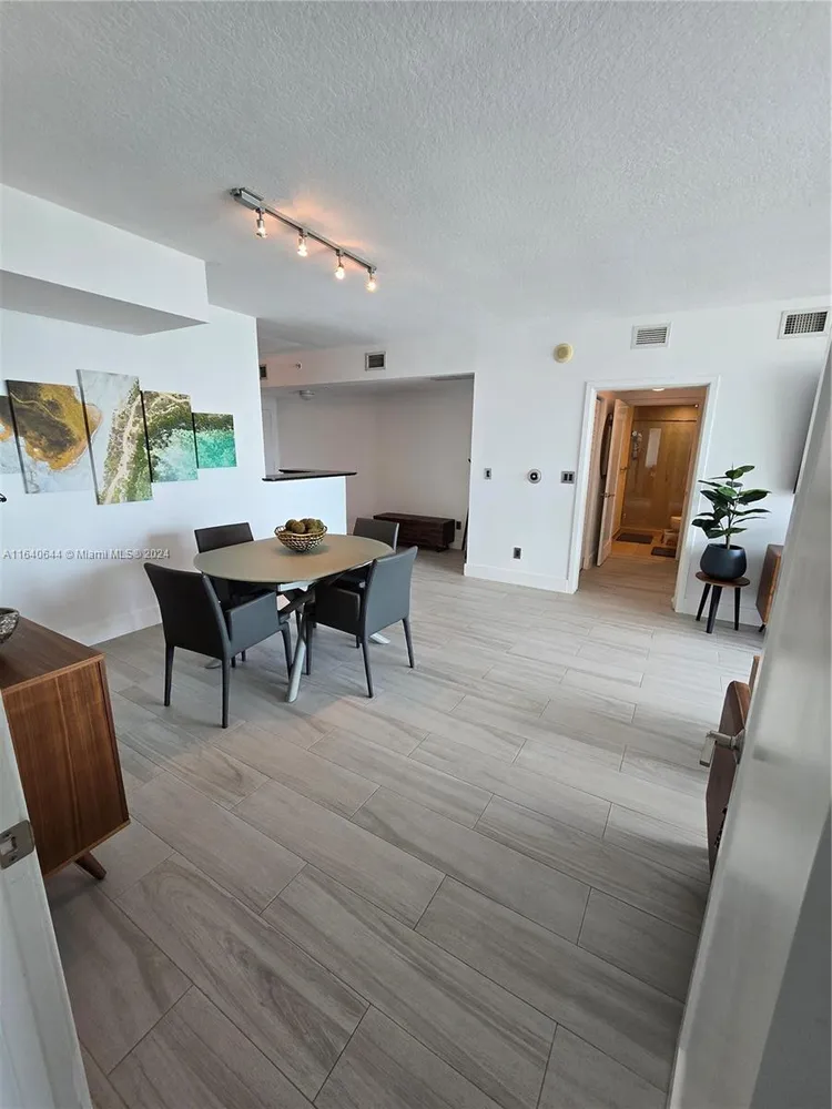 One Miami #3719 image #26